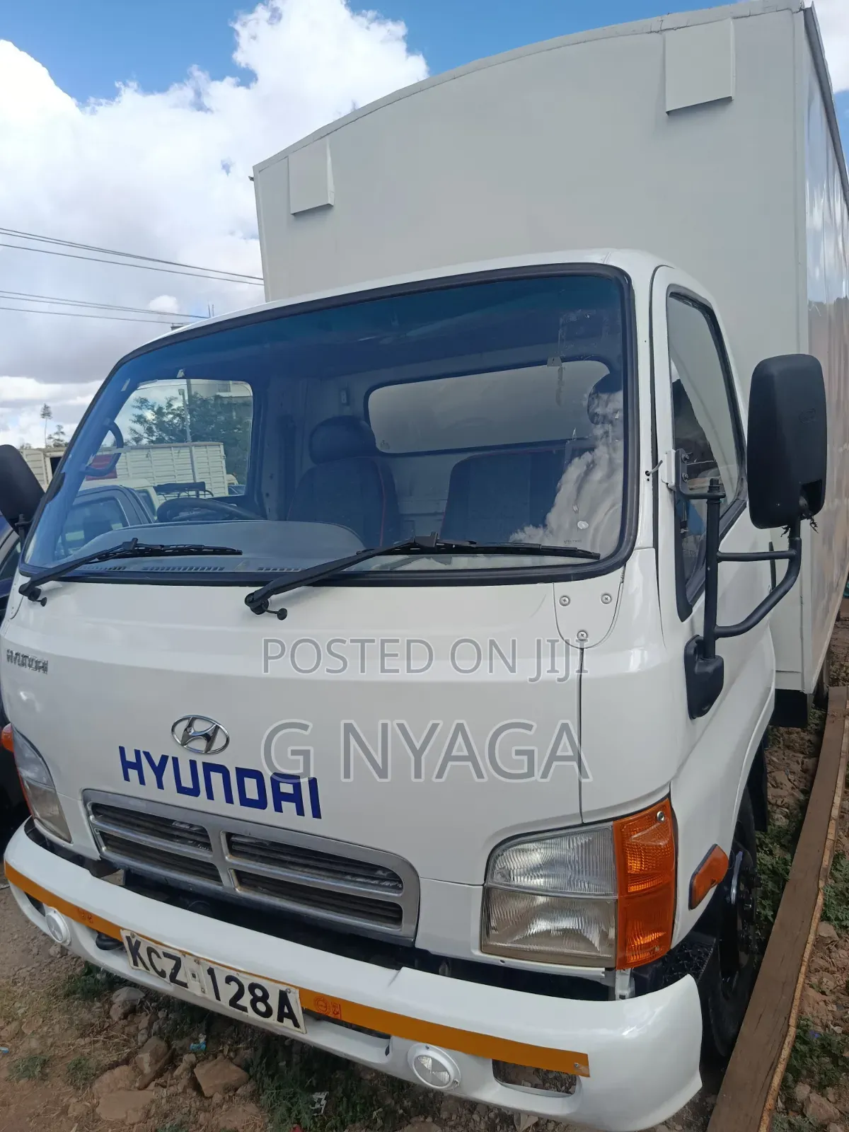 Hyundai Hd 72 Same as Canter Hd