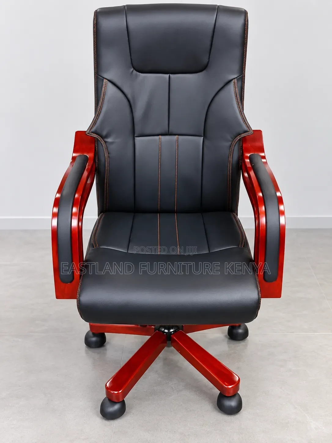 Executive Black Leather Office Chair With Wooden Armrests – Managerial