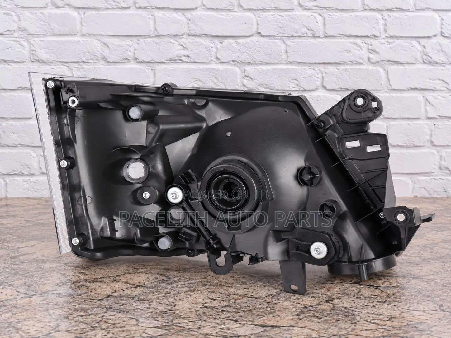 Head Lamp / Light Nissan Urvan NV350 2012/2013/2014/2015