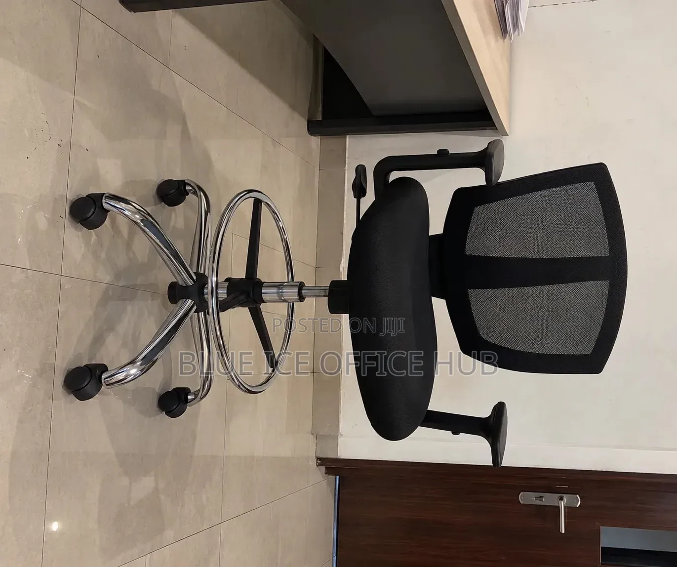 Black Mesh Drafting Chair With Footrest – Adjustable Office Chair