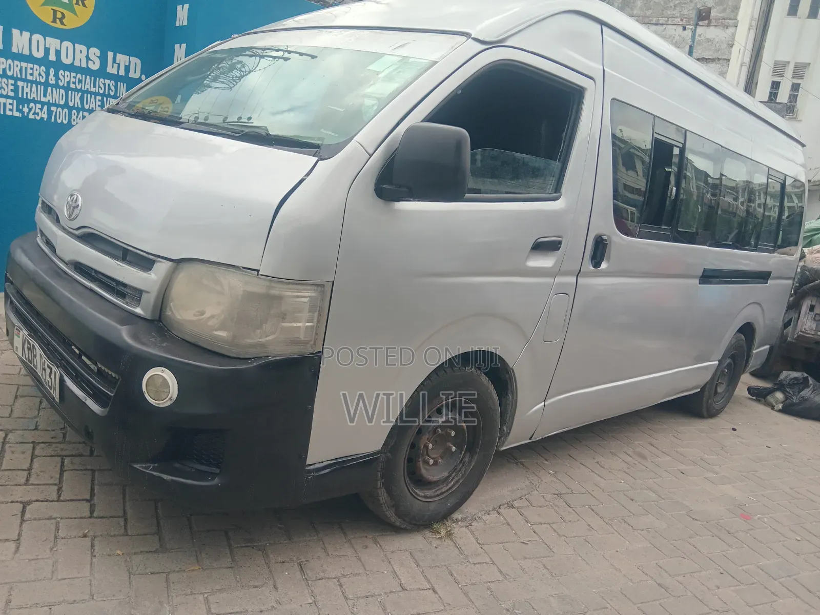 Toyota HiAce 2014 Silver
