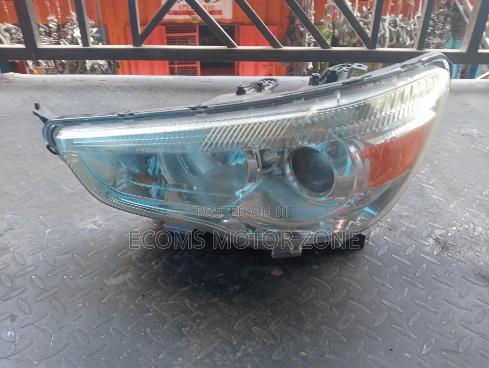 Mitsubishi RVR 2013 Headlight