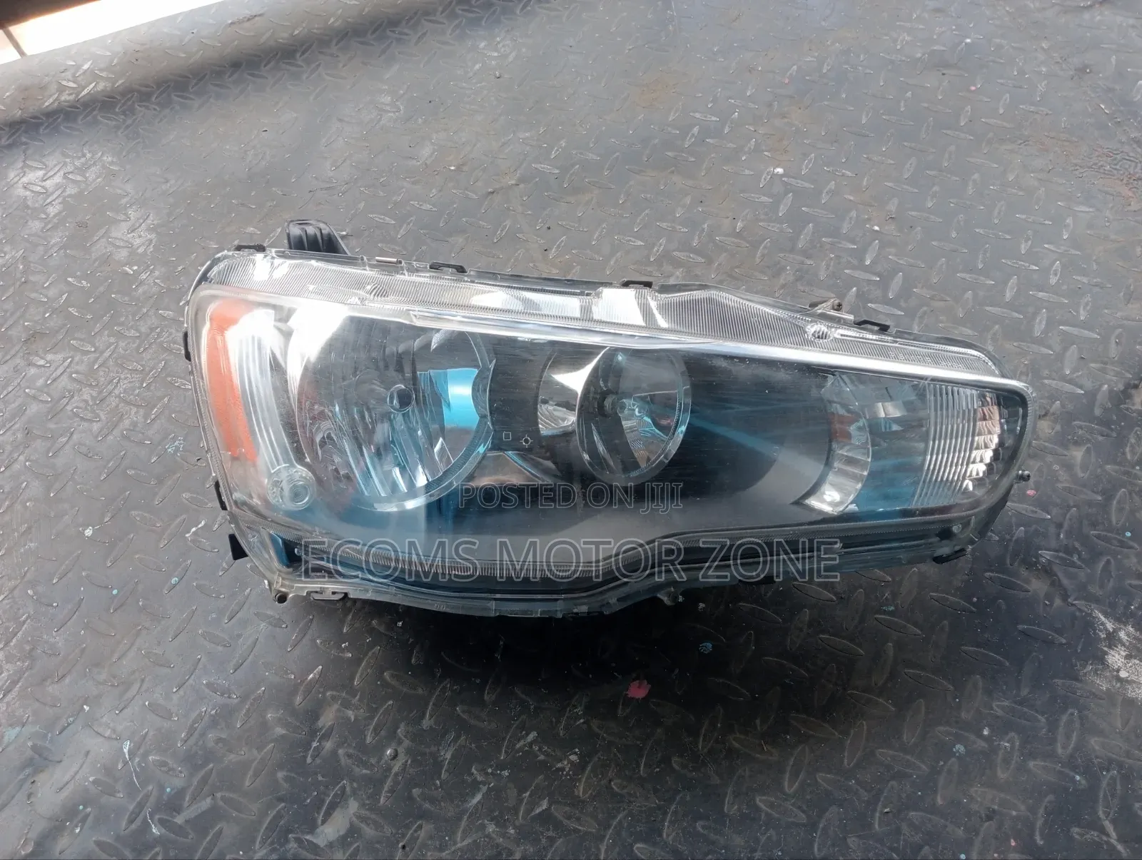 Mitsubishi Gallant Fortis Headlight