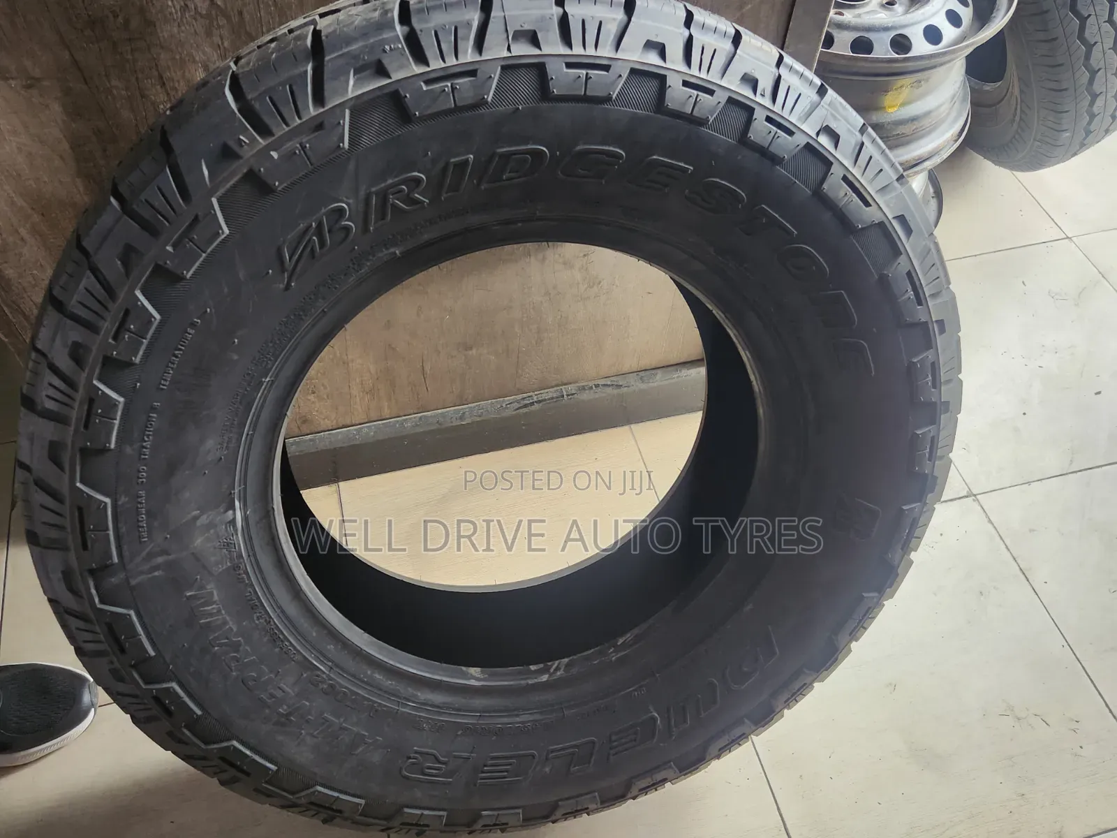245/70r14 Bridgestone Dueler a/T002