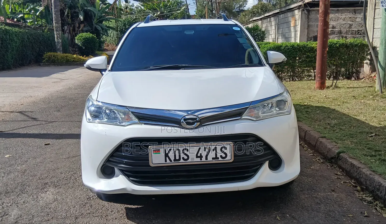 Toyota Corolla Fielder 1.5 Petrol FWD 2017 Pearl