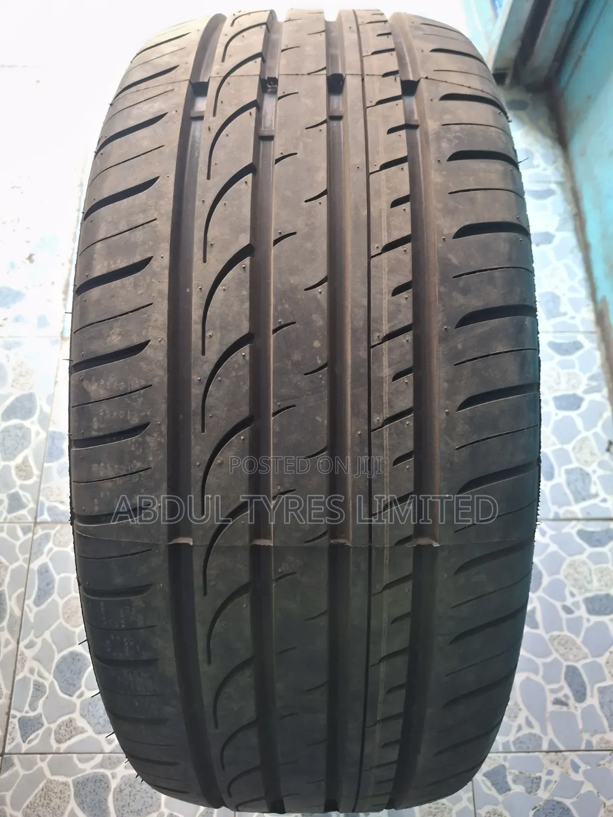 245/45zr18 Goddard Transforce Tire