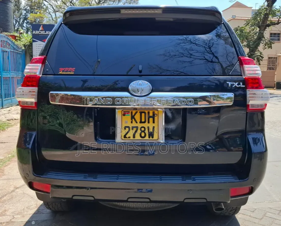 Toyota Land Cruiser Prado 2015 Black