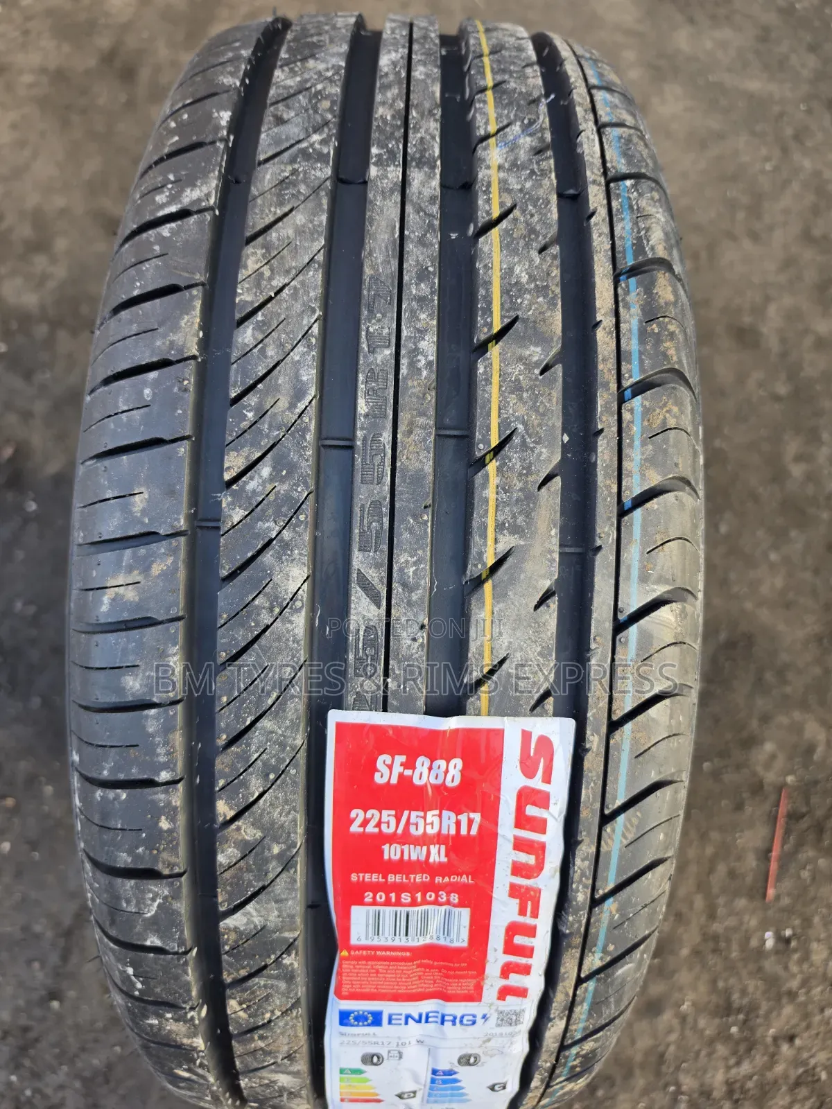 225 /55 R17 Sunfull Tires