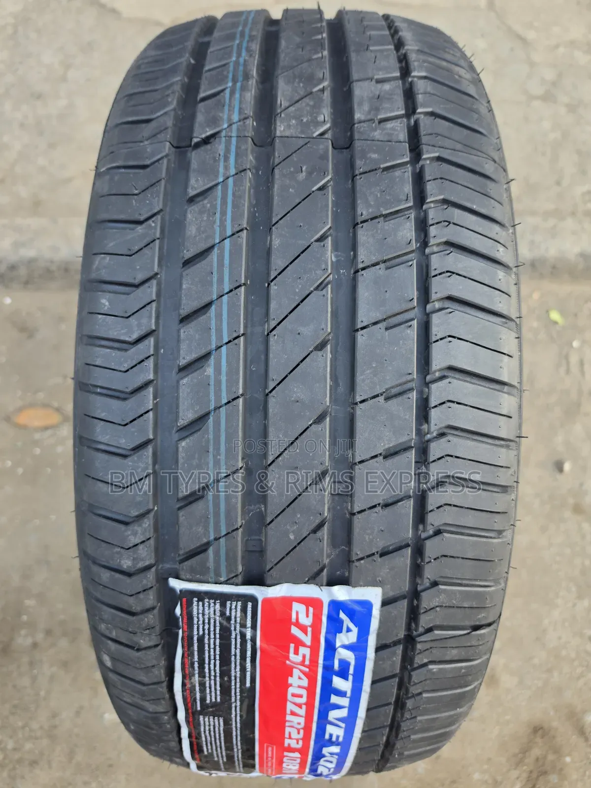 275 /40 R22 Vinmax Tires