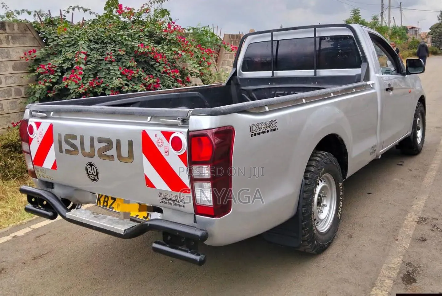 Isuzu D-MAX 2013 Silver