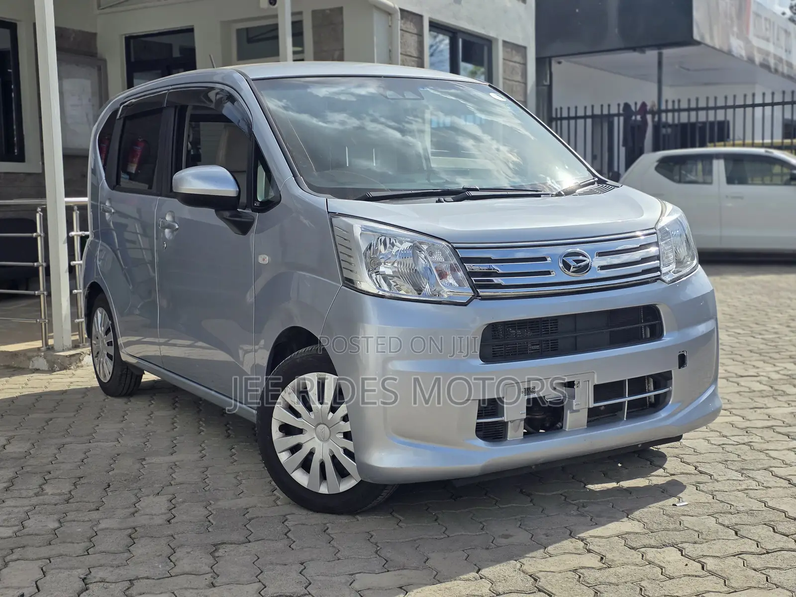 Daihatsu Move 2019 Silver