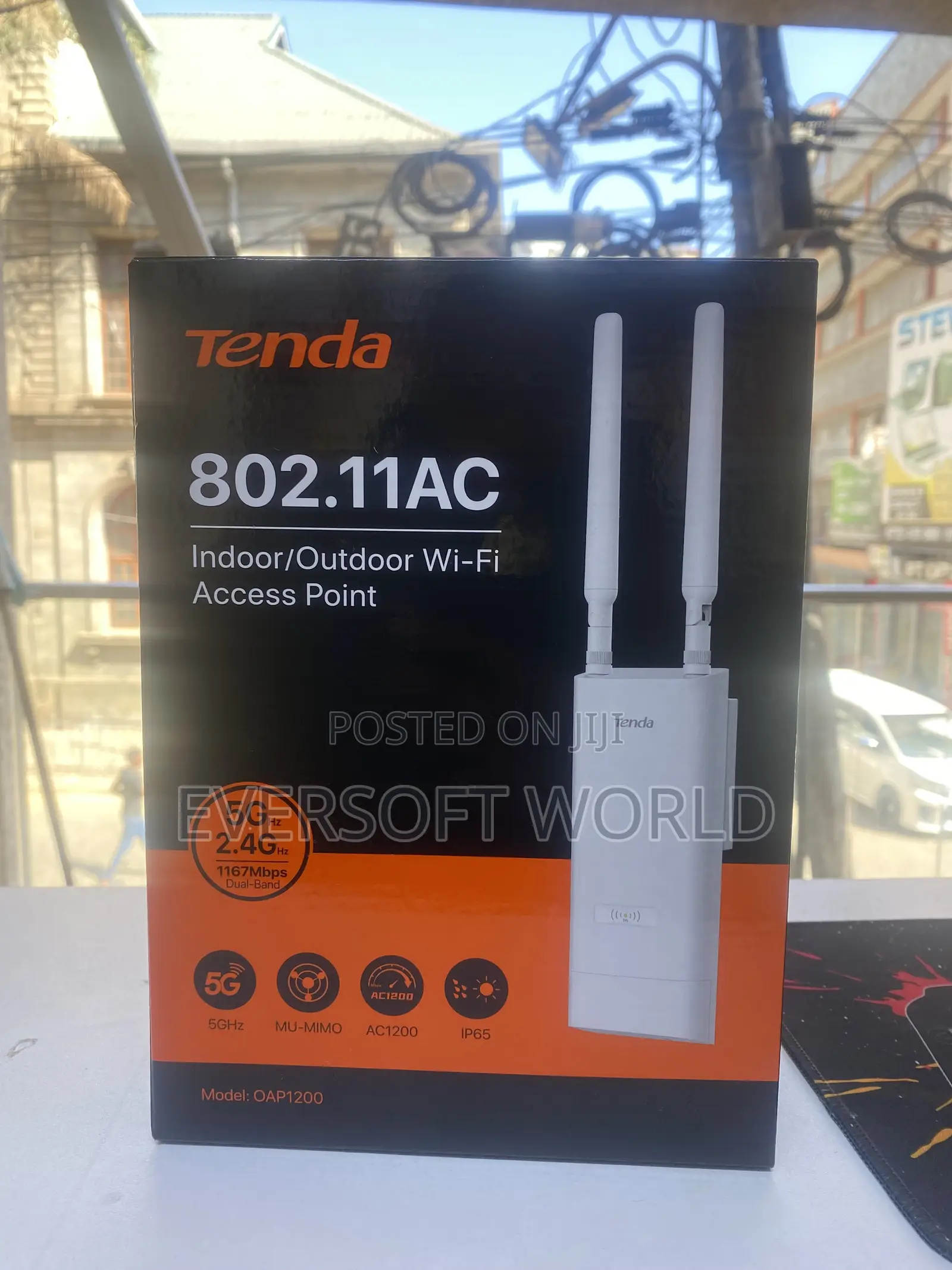 Tenda OAP1200 AC1200 Dual-Band Indoor/Outdoor Wi-Fi Access Point