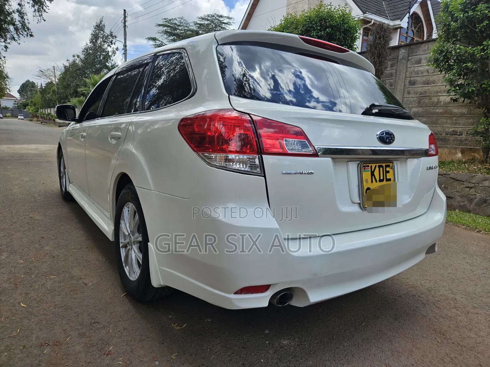 Subaru Legacy 2014 White
