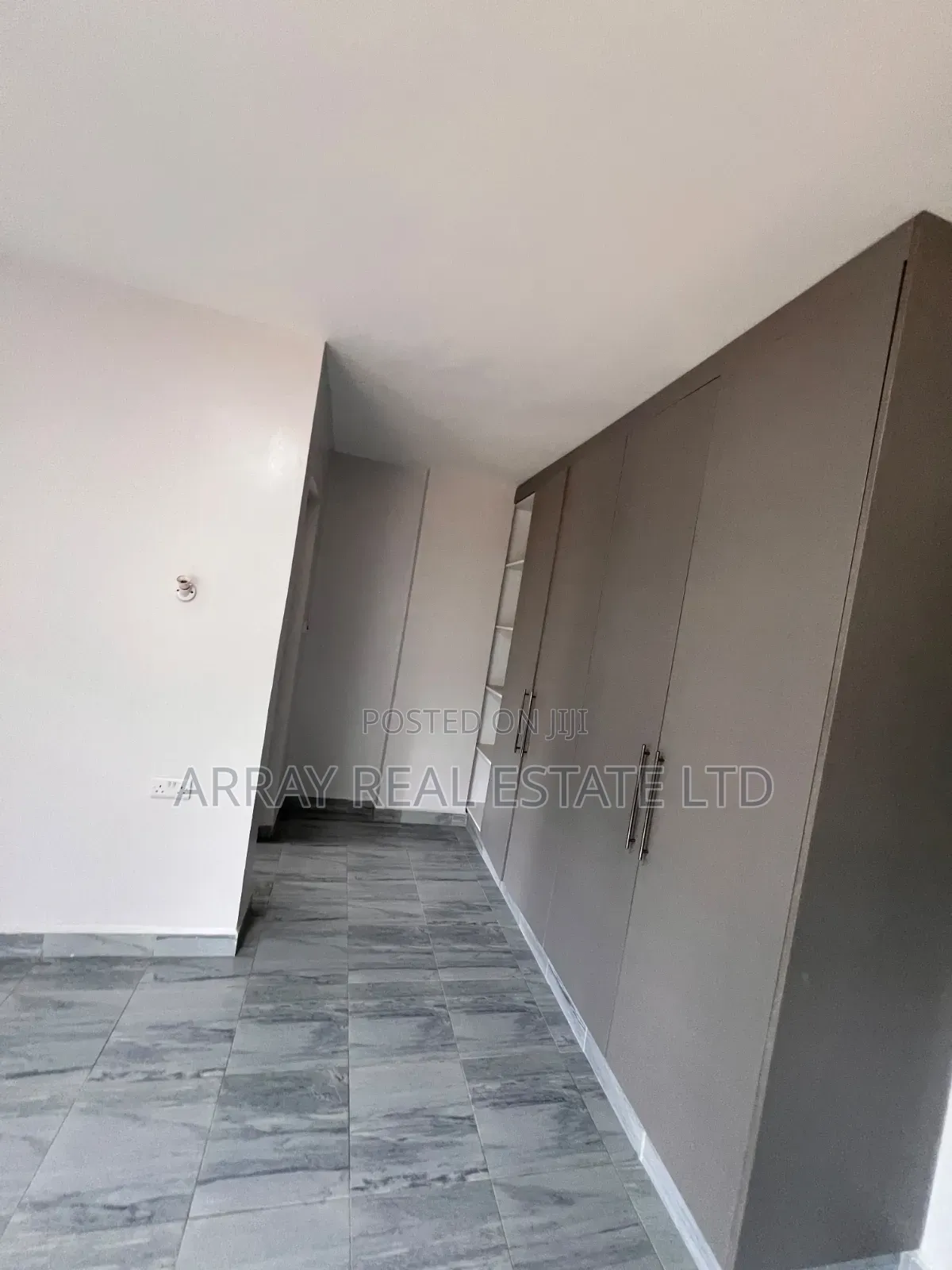 3bdrm Duplex in 3Br All Ensuite, Kidfarmaco for rent