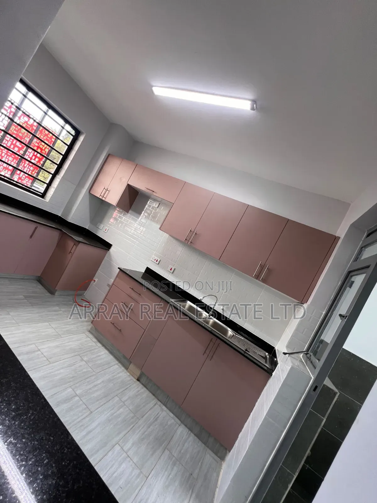 3bdrm Duplex in 3Br All Ensuite, Kidfarmaco for rent