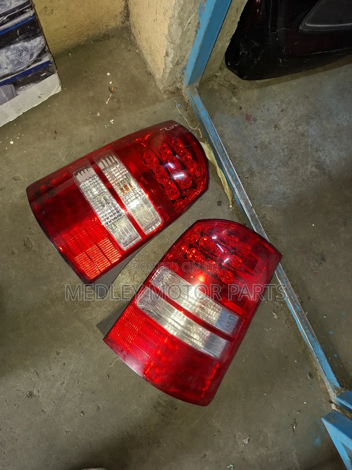 Toyota Wish 2005 Tailights