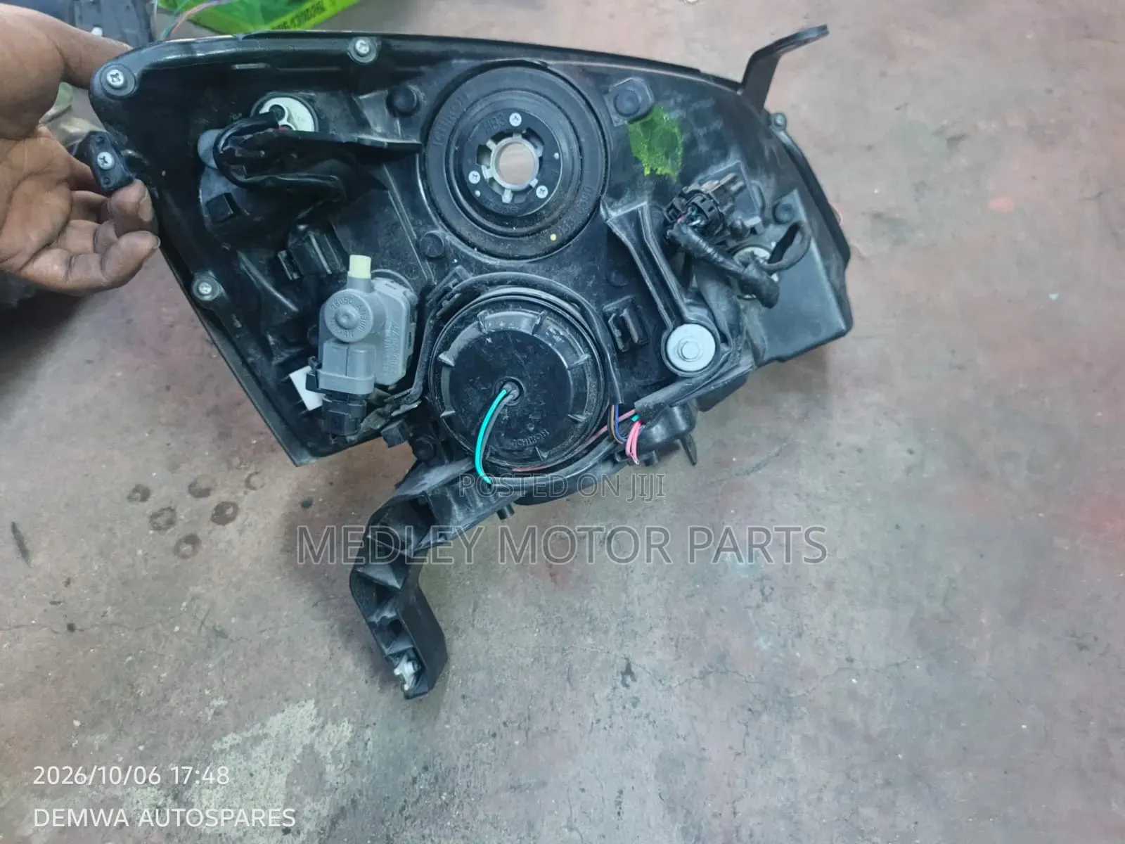 Nissan Lafesta Headlights