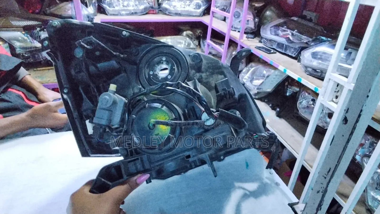 Nissan Lafesta Headlights