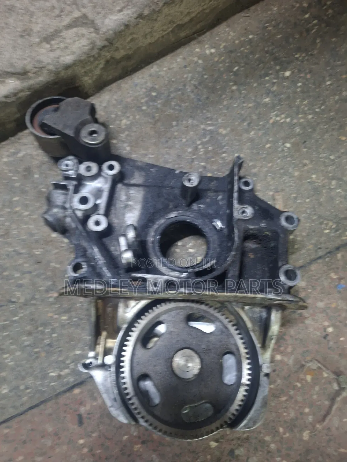 Nissan Vanette RF Oil Pump