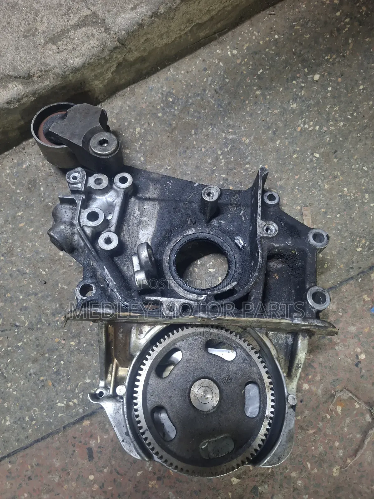 Nissan Vanette RF Oil Pump