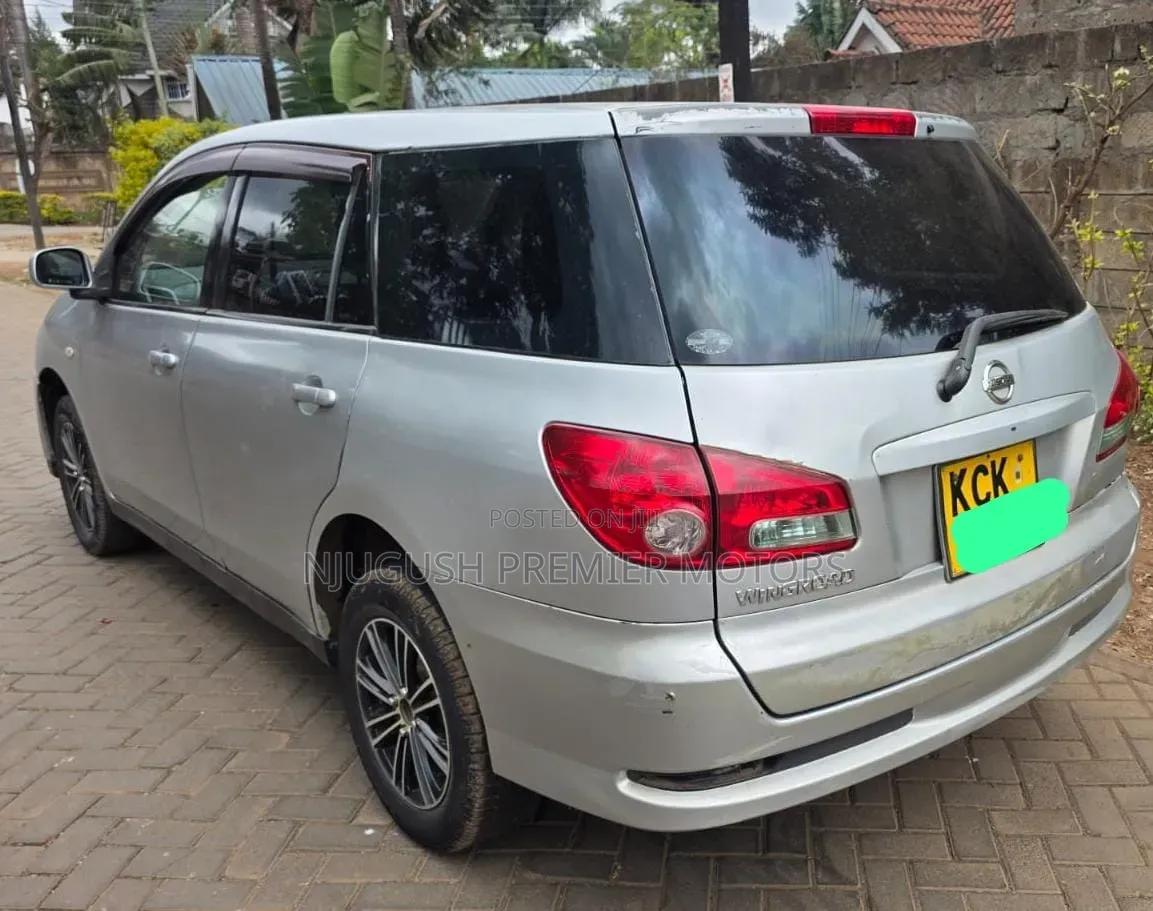 Nissan Wingroad 2009 Silver