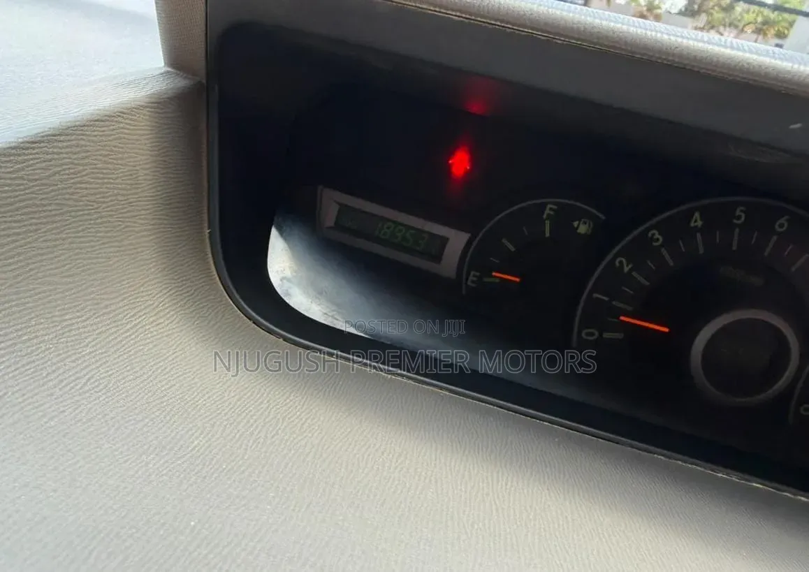 Toyota Noah 2008 Silver
