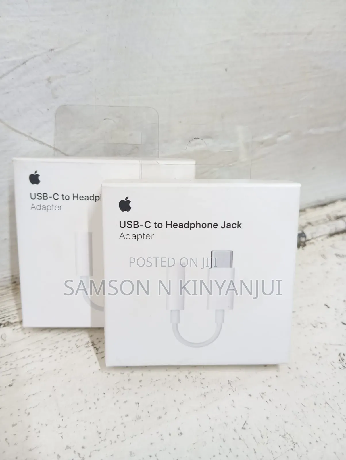 Apple USB-C to Headphone Jack Adapter (Original)