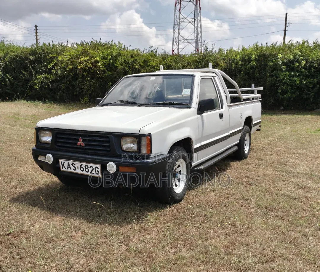 Mitsubishi L200 2005 White