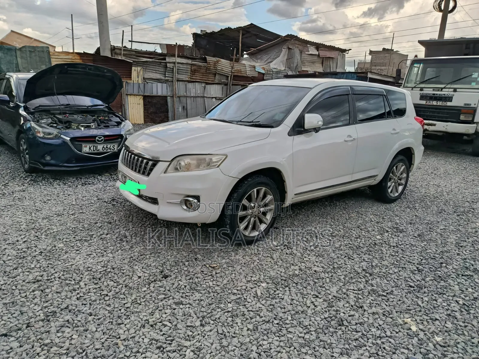 Toyota Vanguard 2014 White