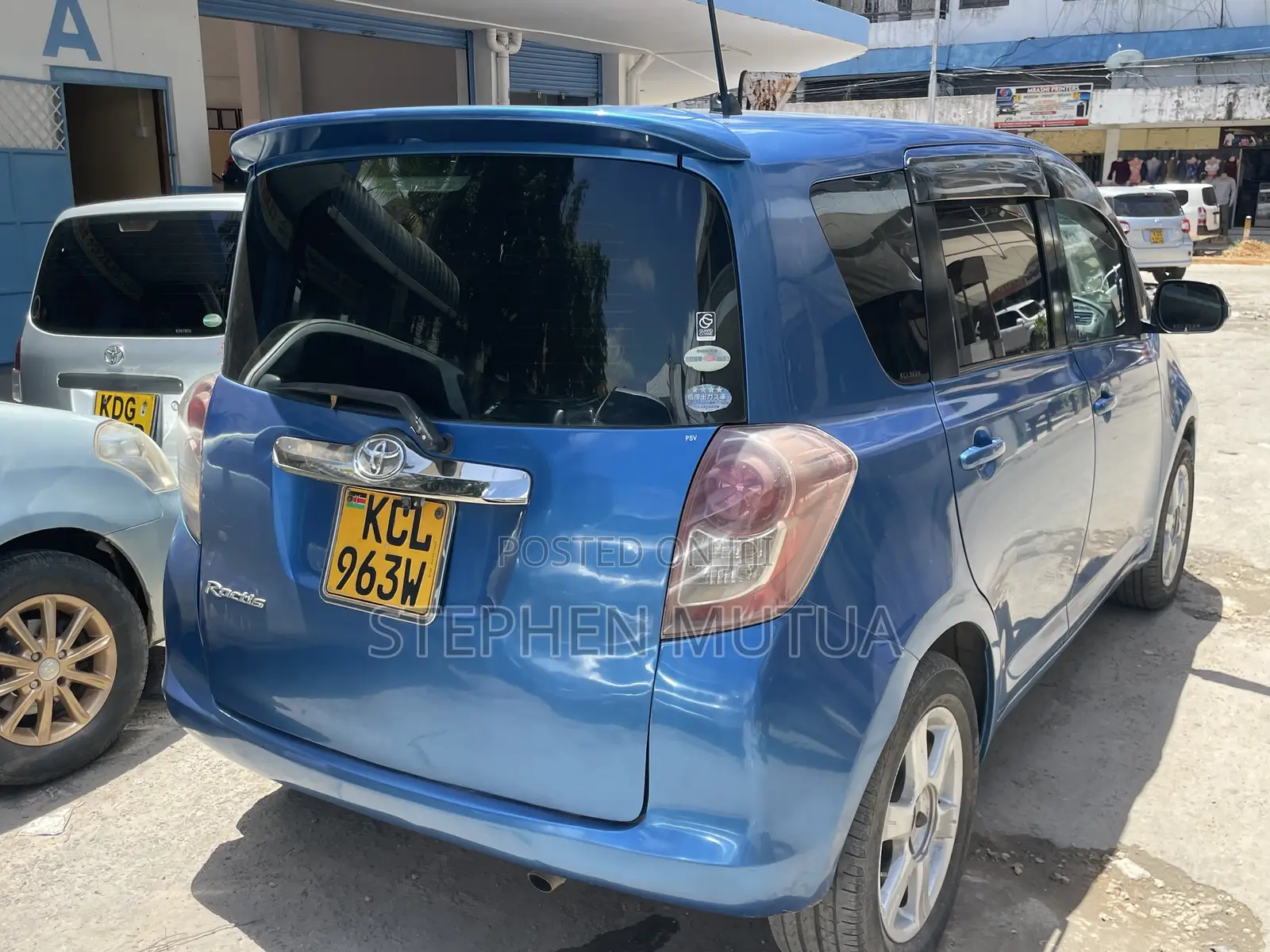 Toyota Ractis 1.5 FWD 2012 Blue