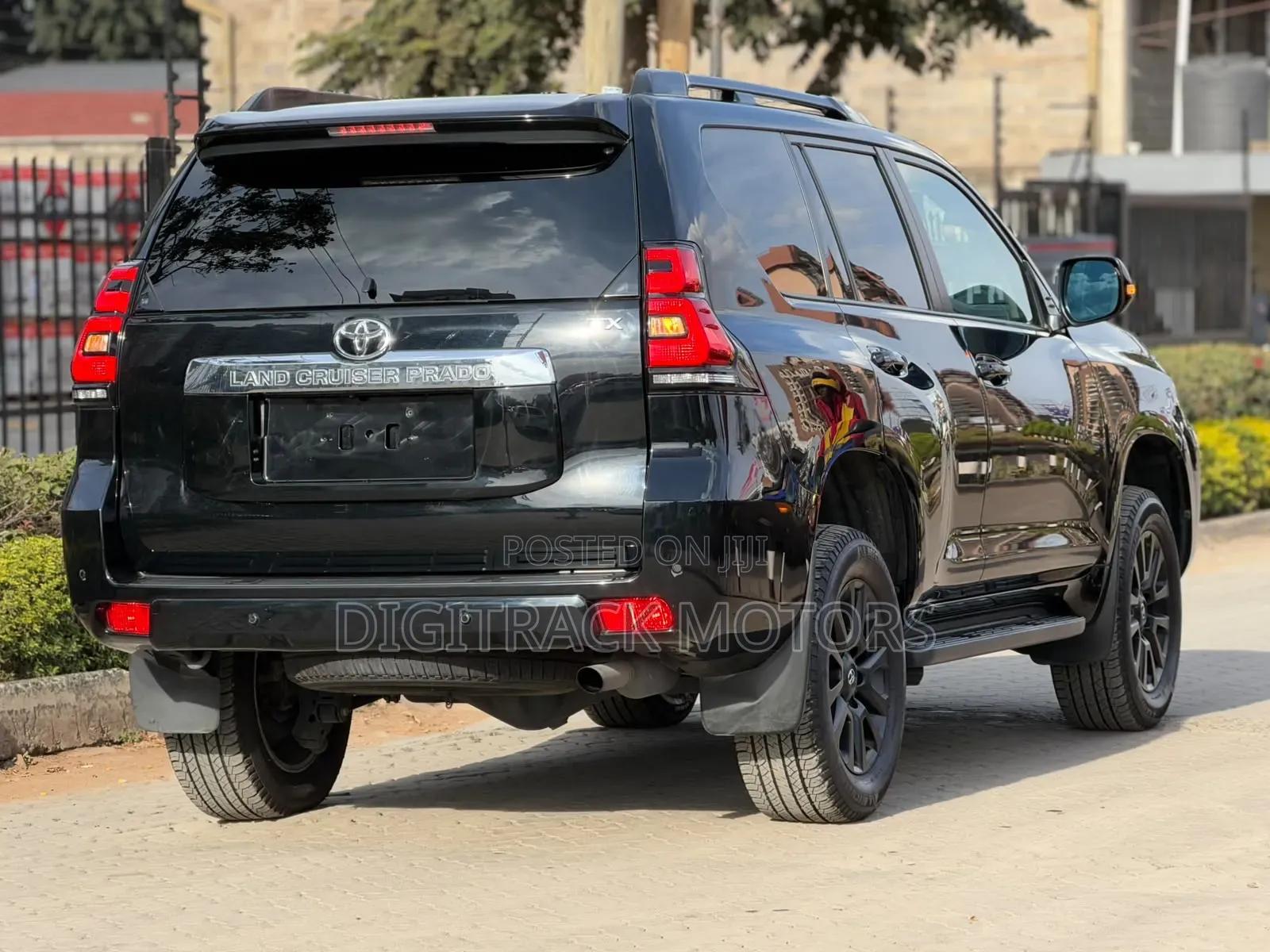 Toyota Land Cruiser Prado 2022 Black