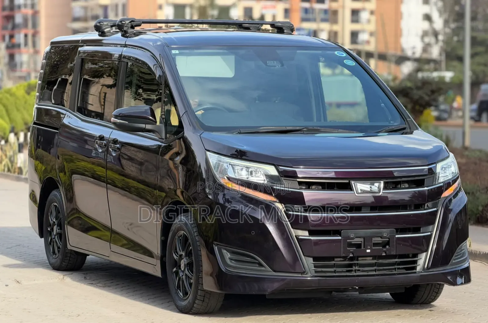Toyota Noah 2019 Purple