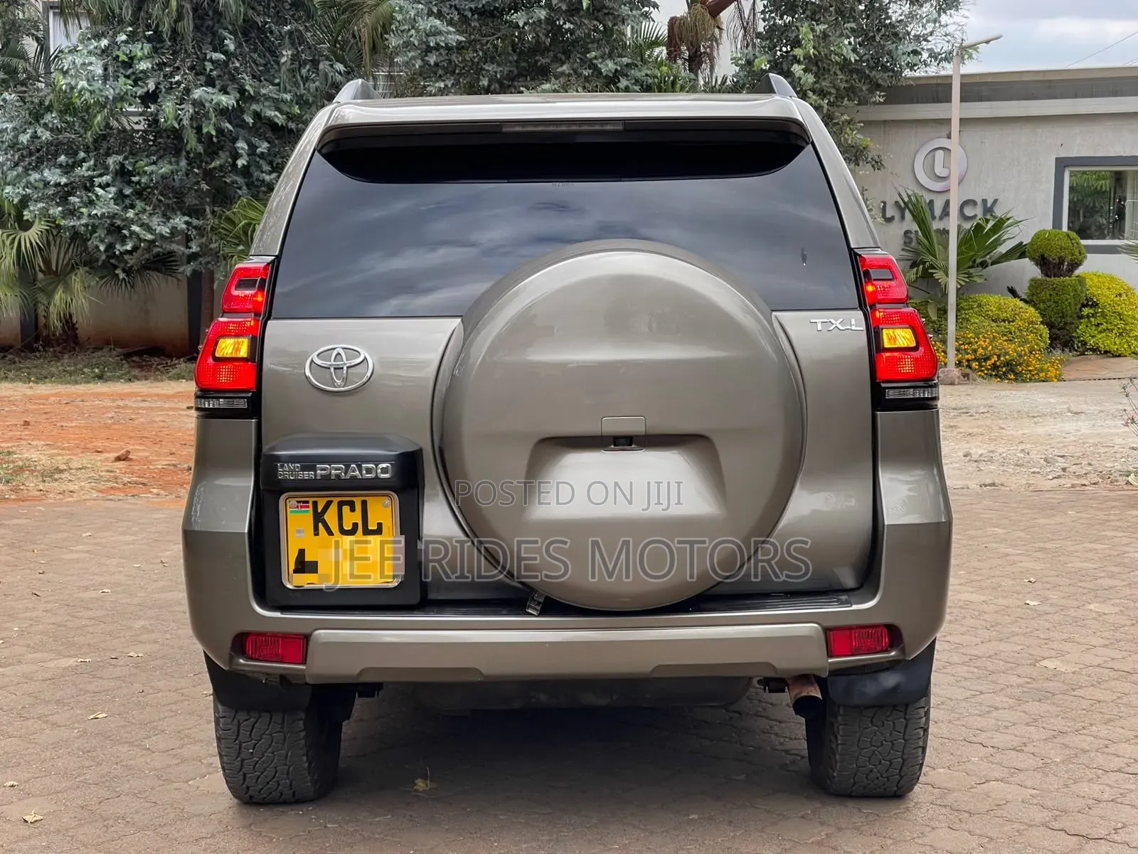 Toyota Land Cruiser Prado 2011 Brown
