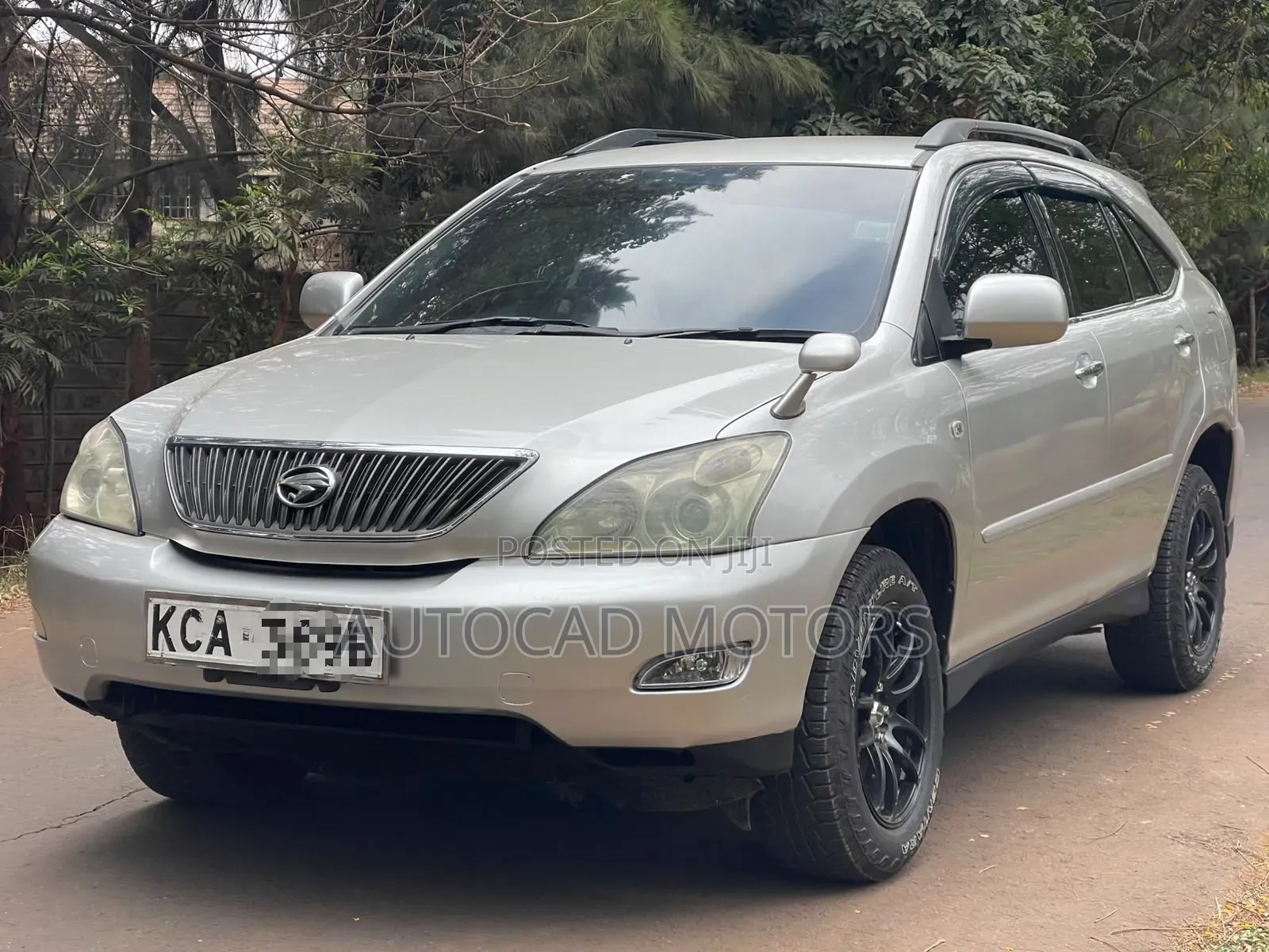 Toyota Harrier 2.4 2011 Silver