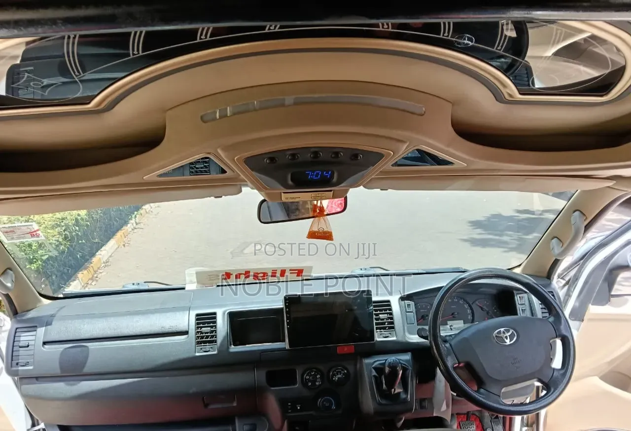 Toyota HiAce 2020 White