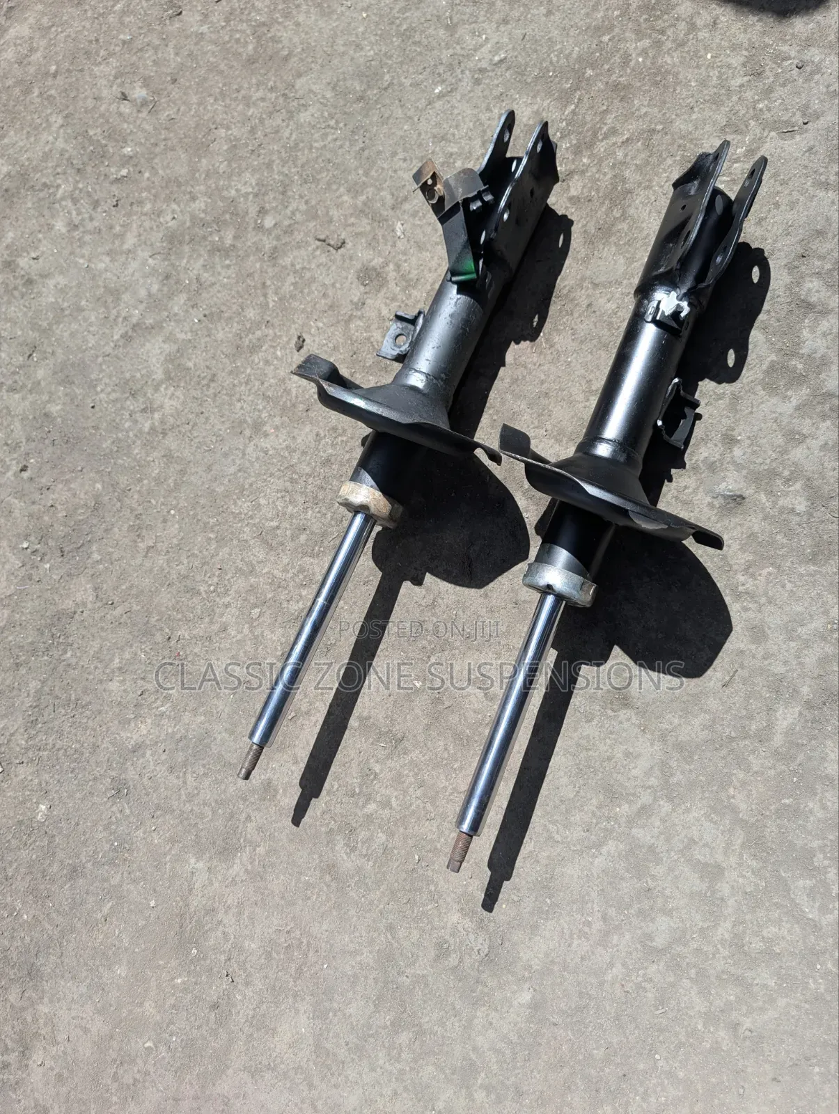 Mitsubishi Galant Fortis Shock Absorbers.