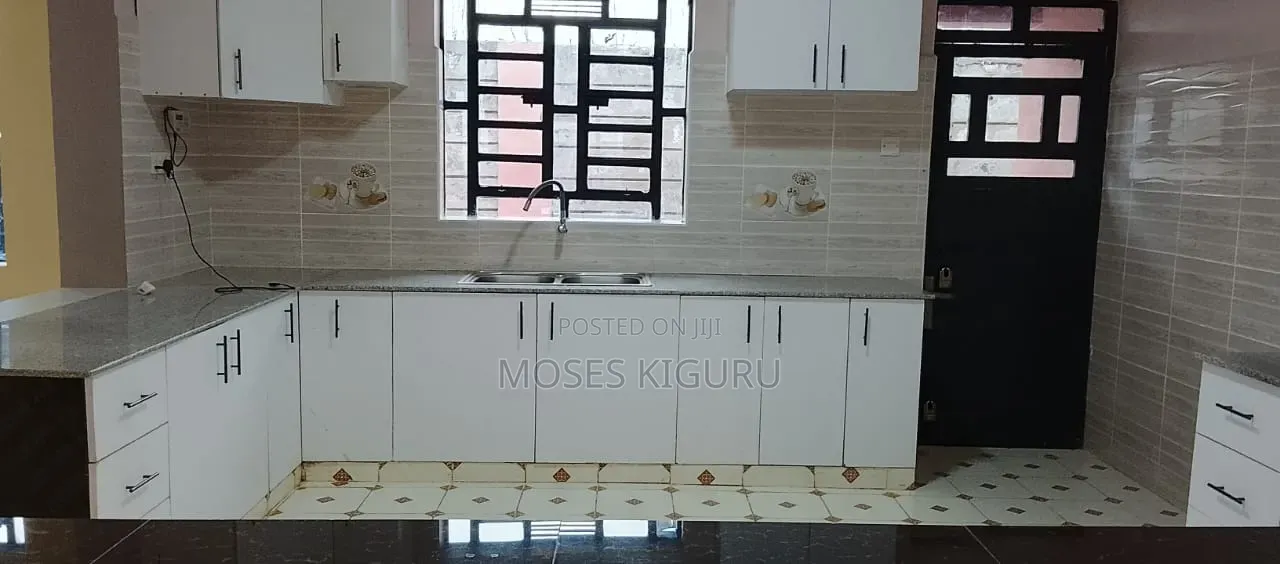 3bdrm Bungalow in Tola, Ngoingwa Estate for sale