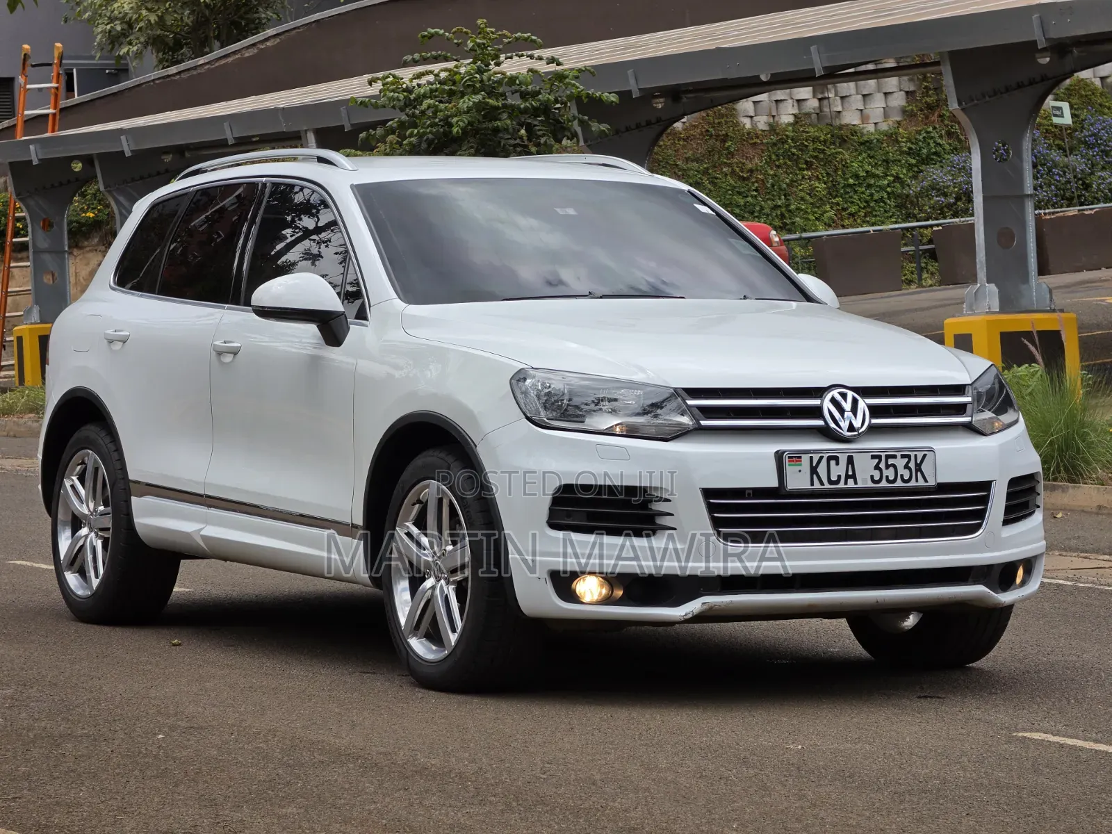 Volkswagen Touareg 2012 White