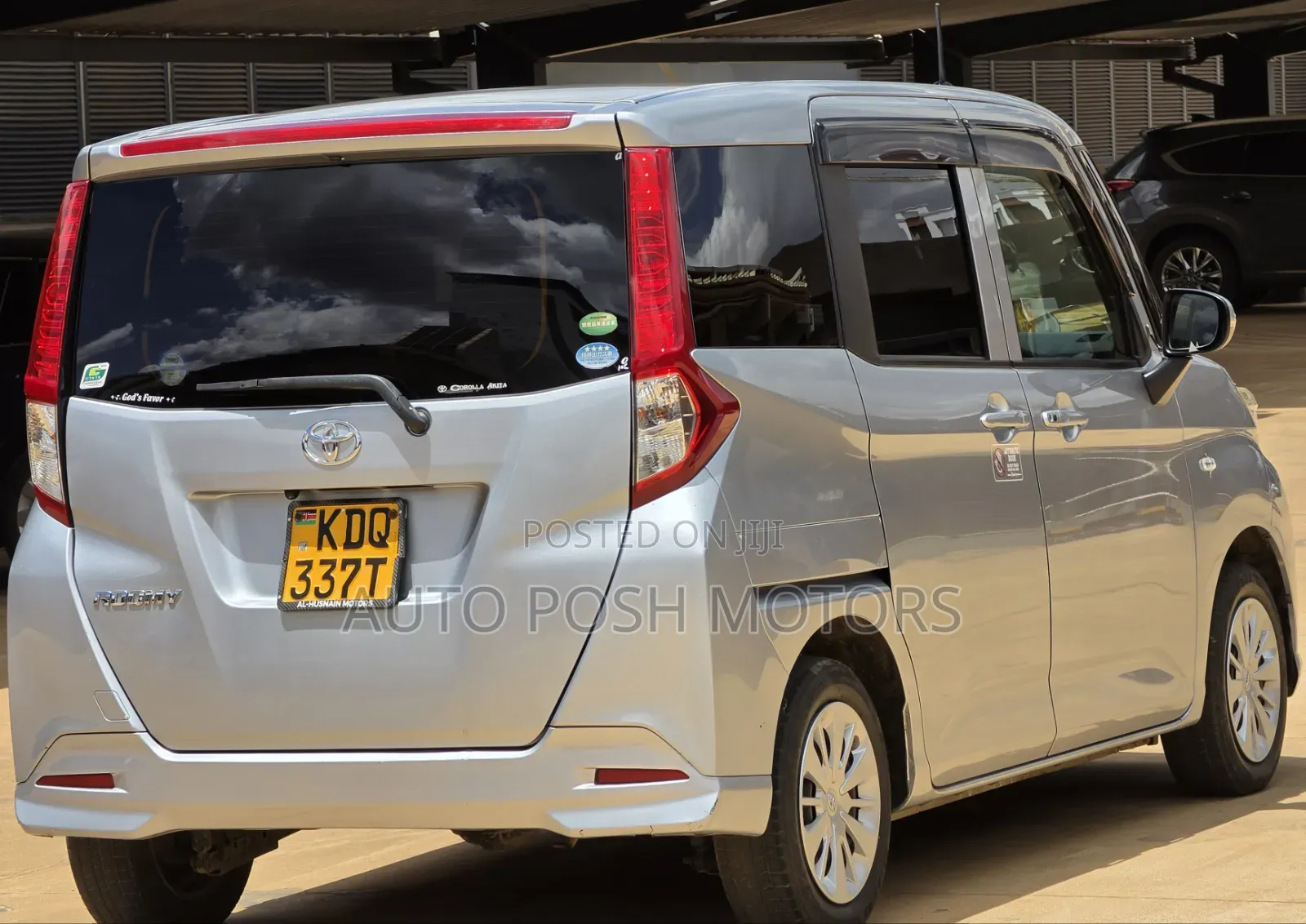 Toyota Roomy 2017 Silver