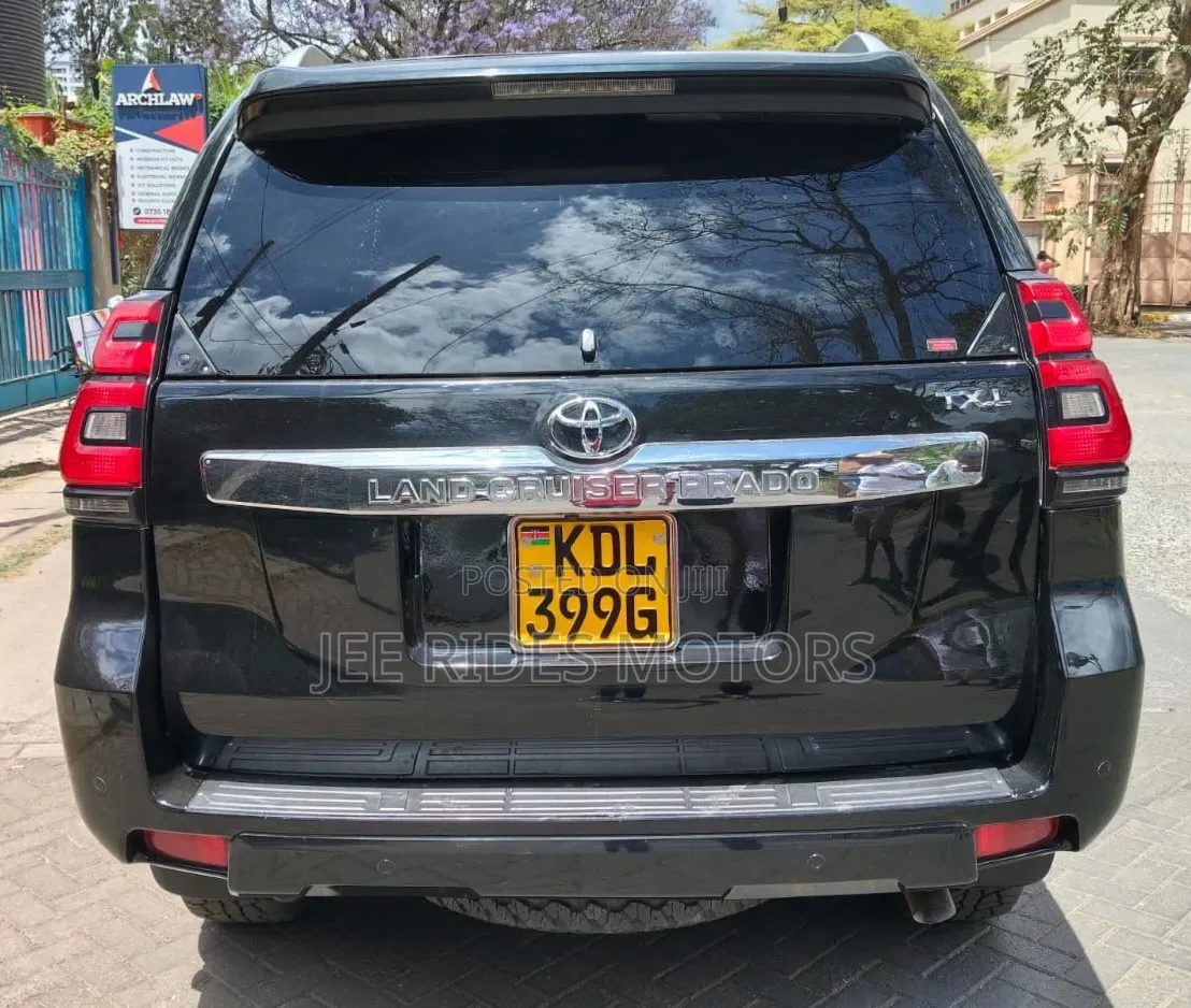 Toyota Land Cruiser Prado 2017 Gold