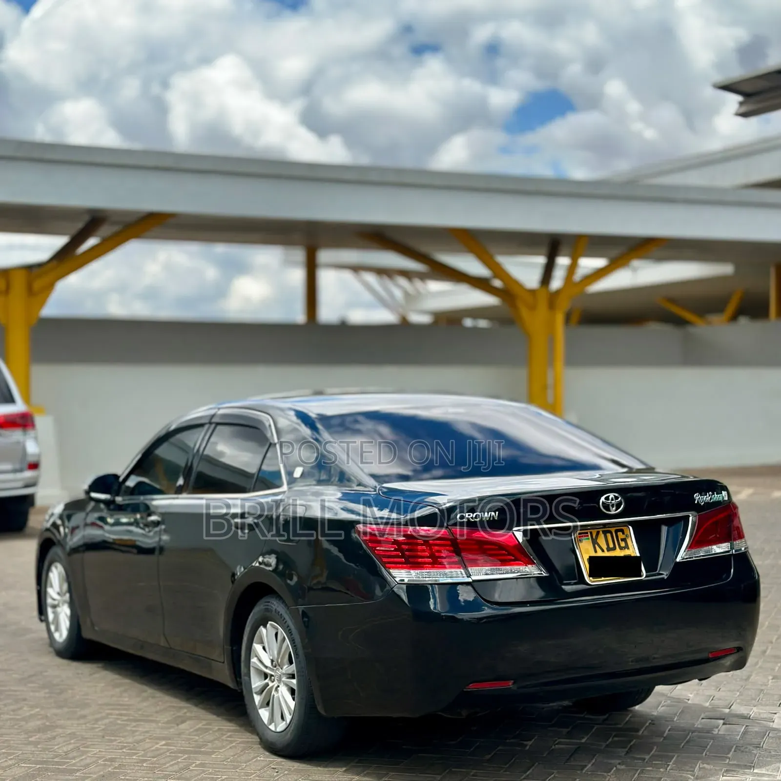 Toyota Crown 2014 Black
