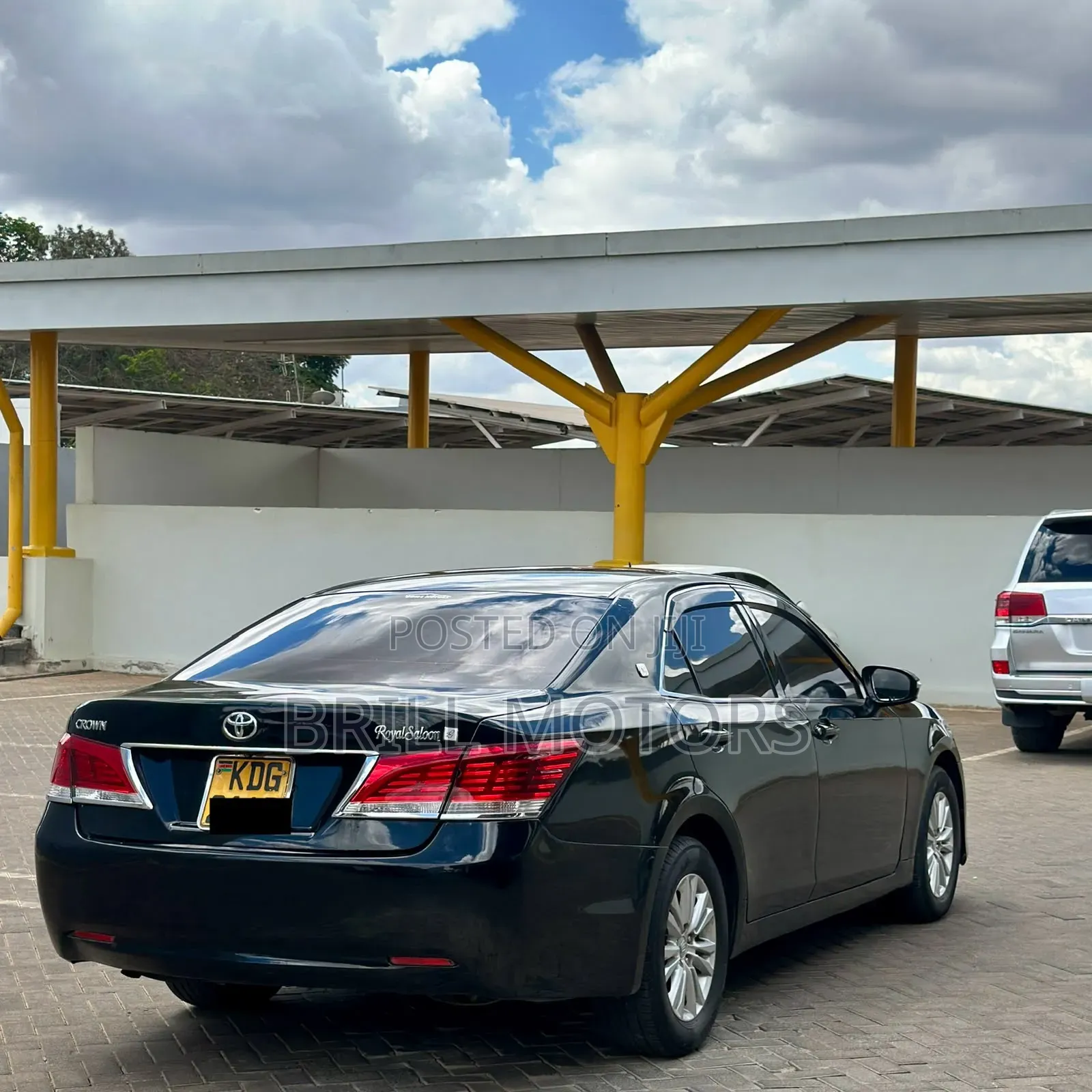 Toyota Crown 2014 Black