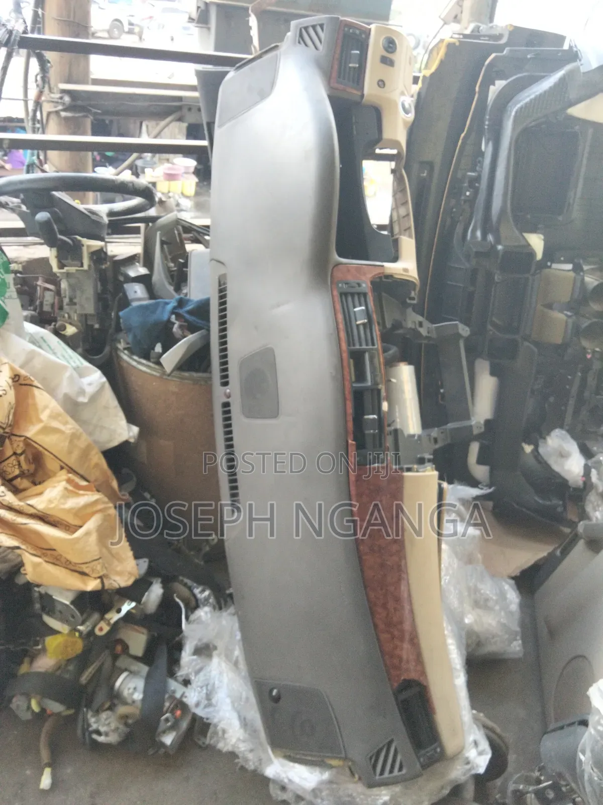 Crown Old Model Dashboard Airbag