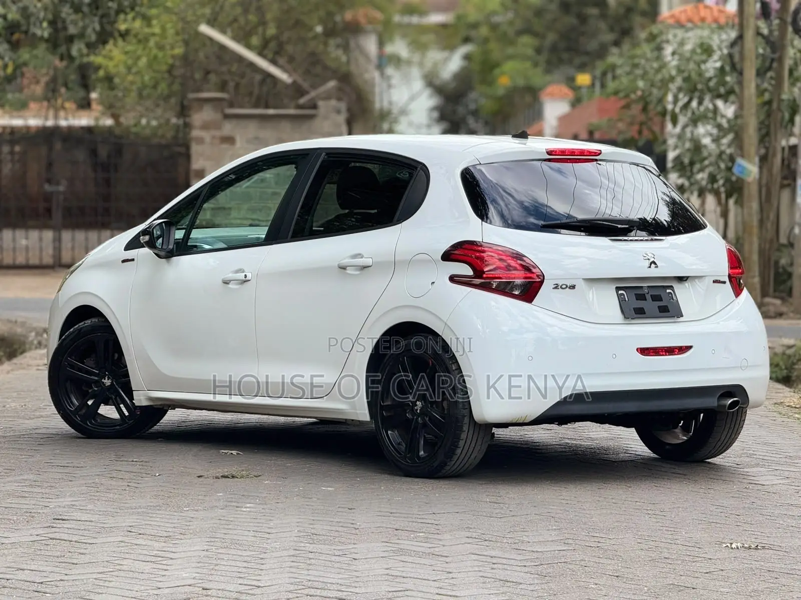 Peugeot 208 2019 White