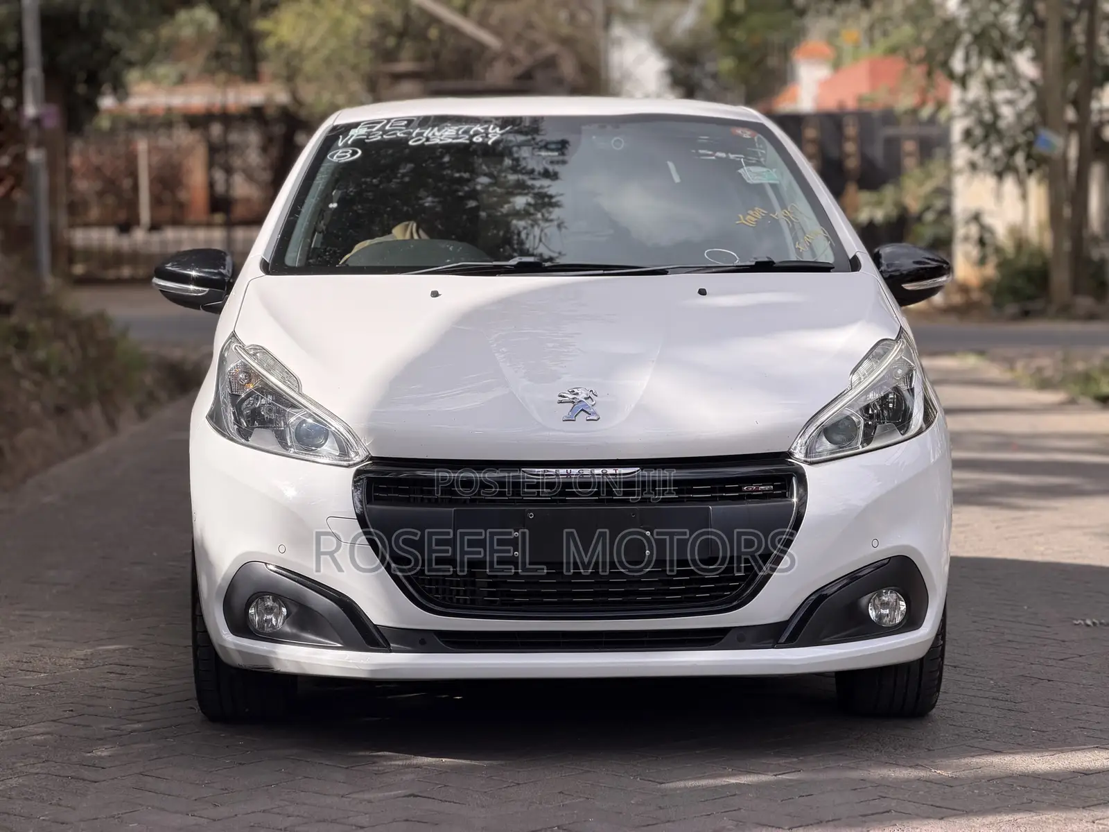 Peugeot 208 2019 White