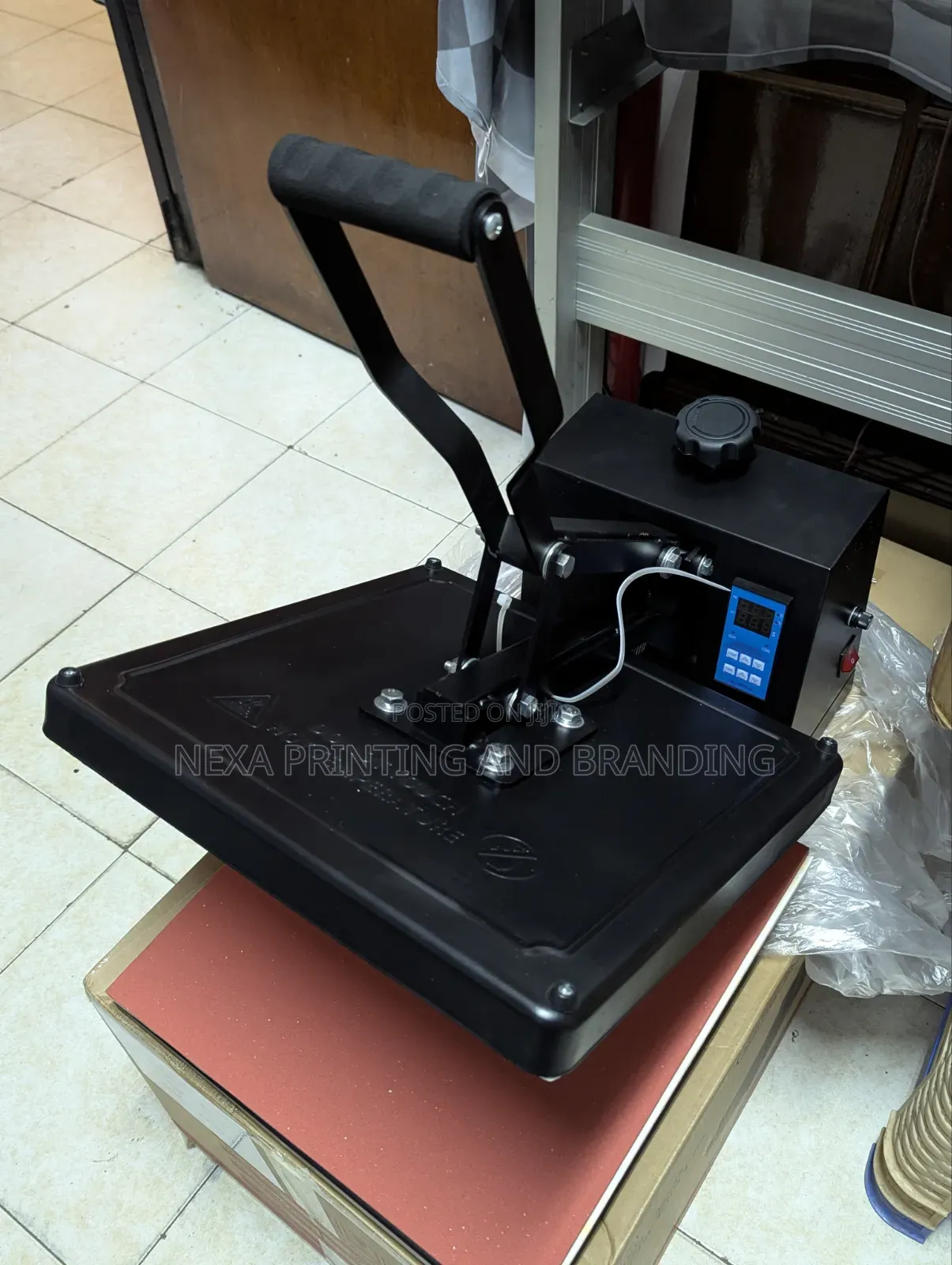 38cm by 38cm Semi Automatic Flatbed Heat Press Machine for T-Shirts