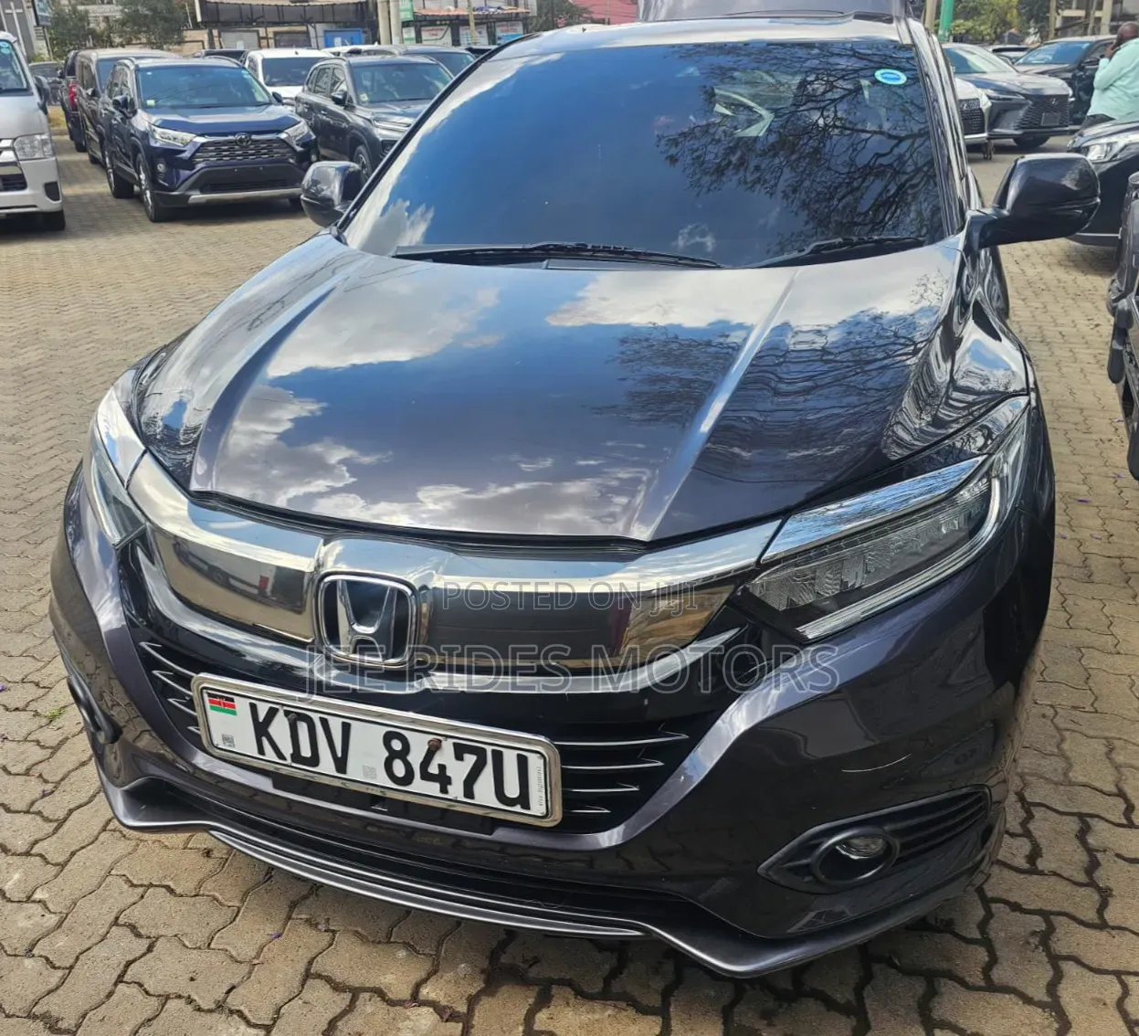 Honda Vezel 2018 Matt Black