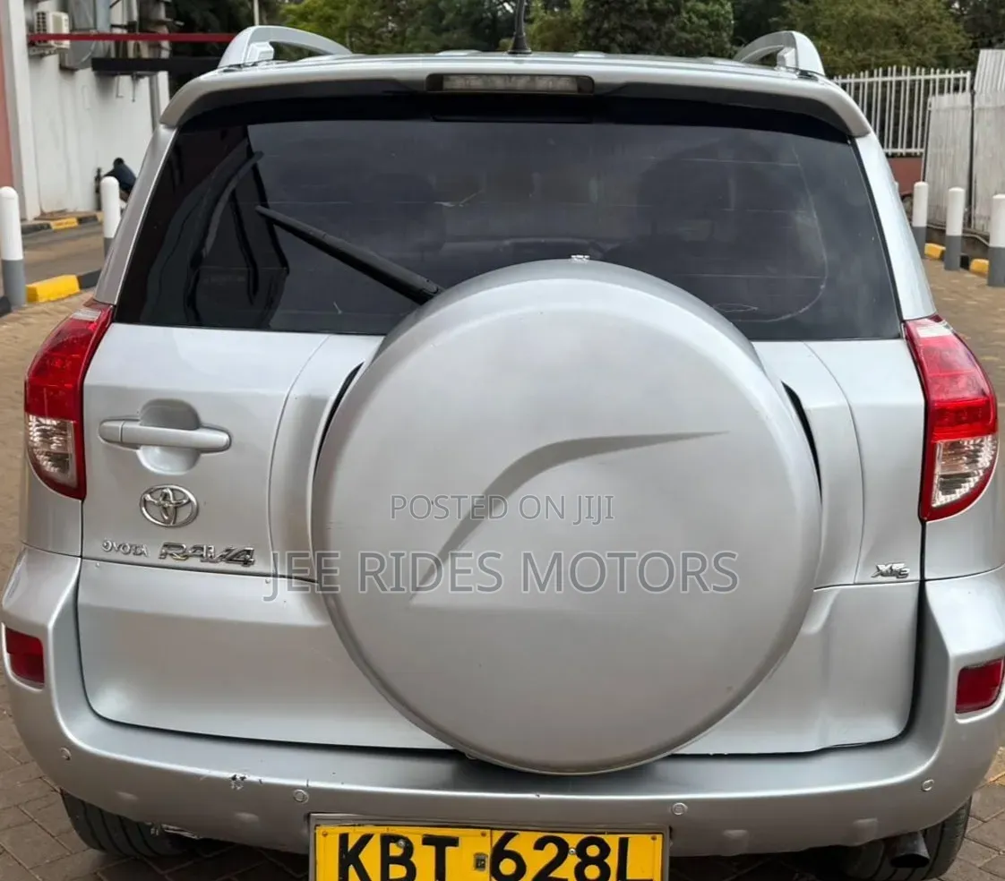 Toyota RAV4 2008 Silver