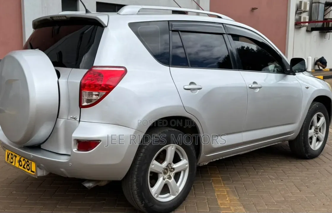 Toyota RAV4 2008 Silver