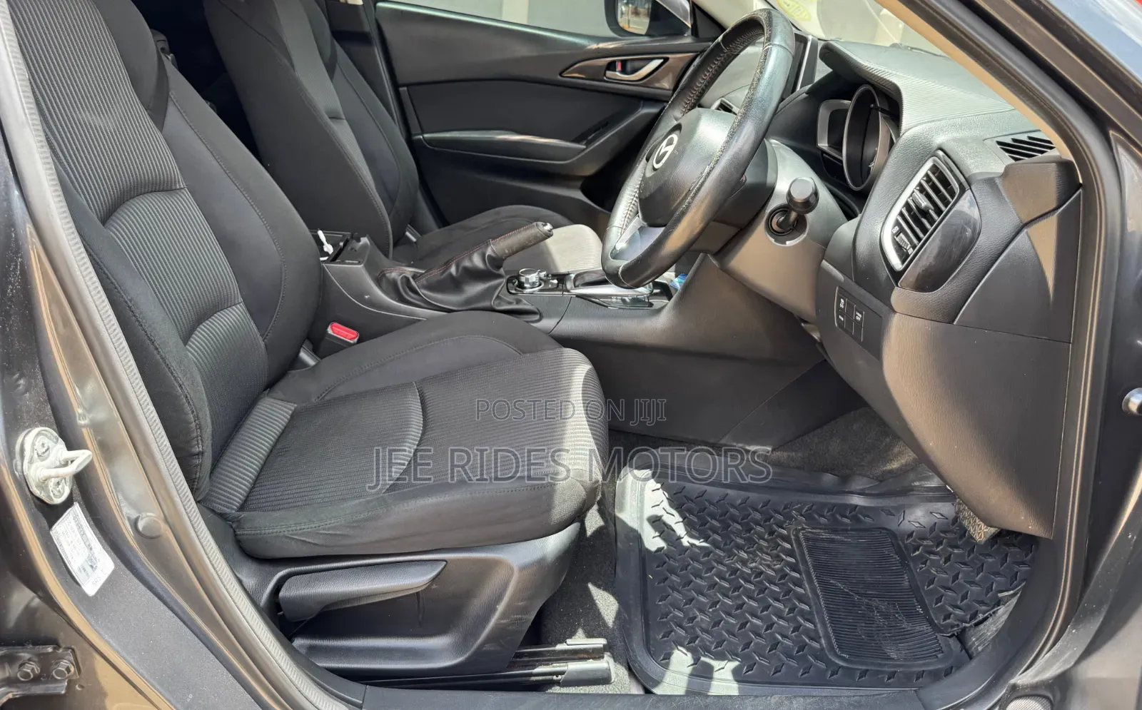 Mazda Axela SV Premium 2014 Gray